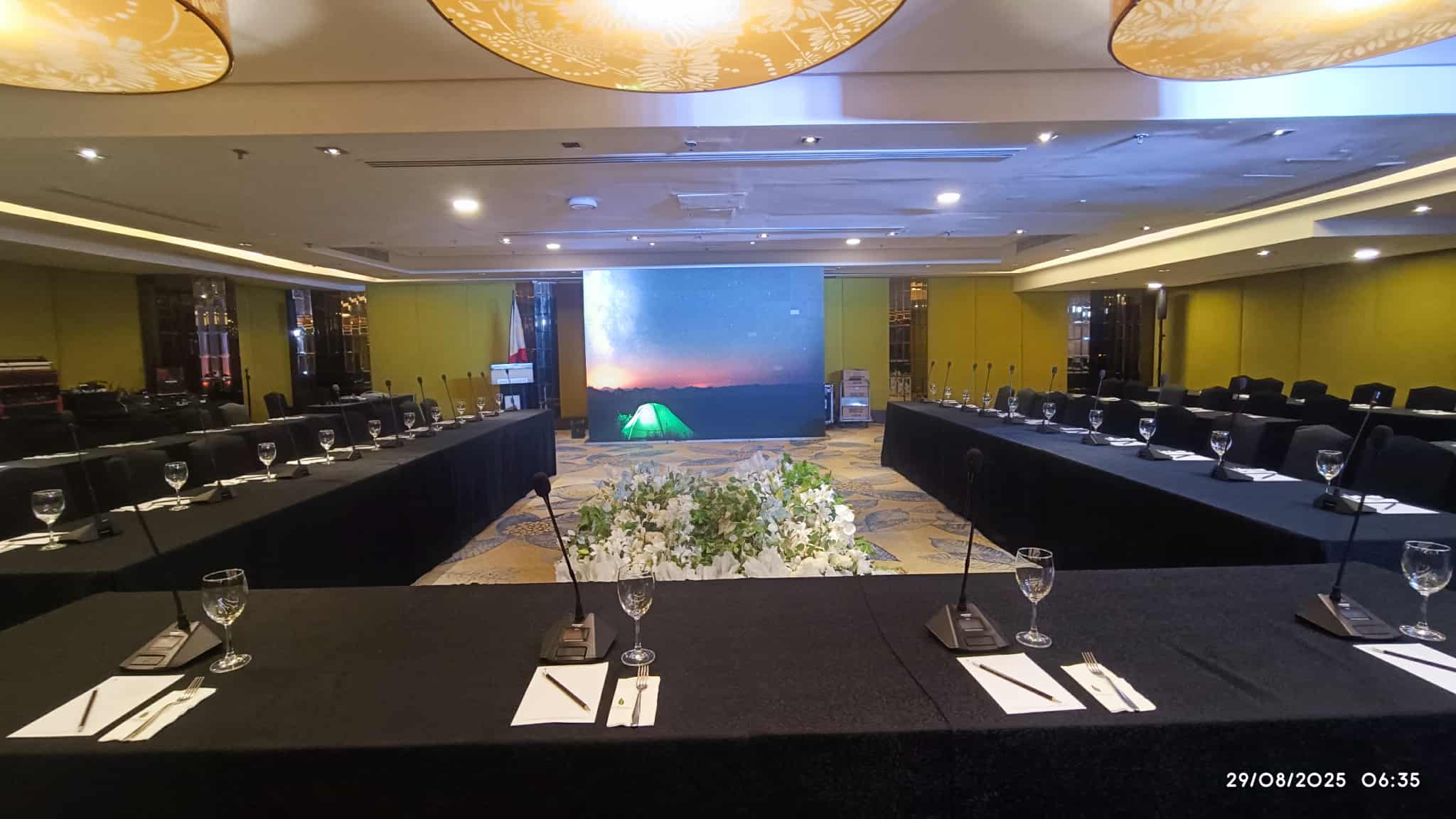 LED Par Lights & Sounds Equipments Rental