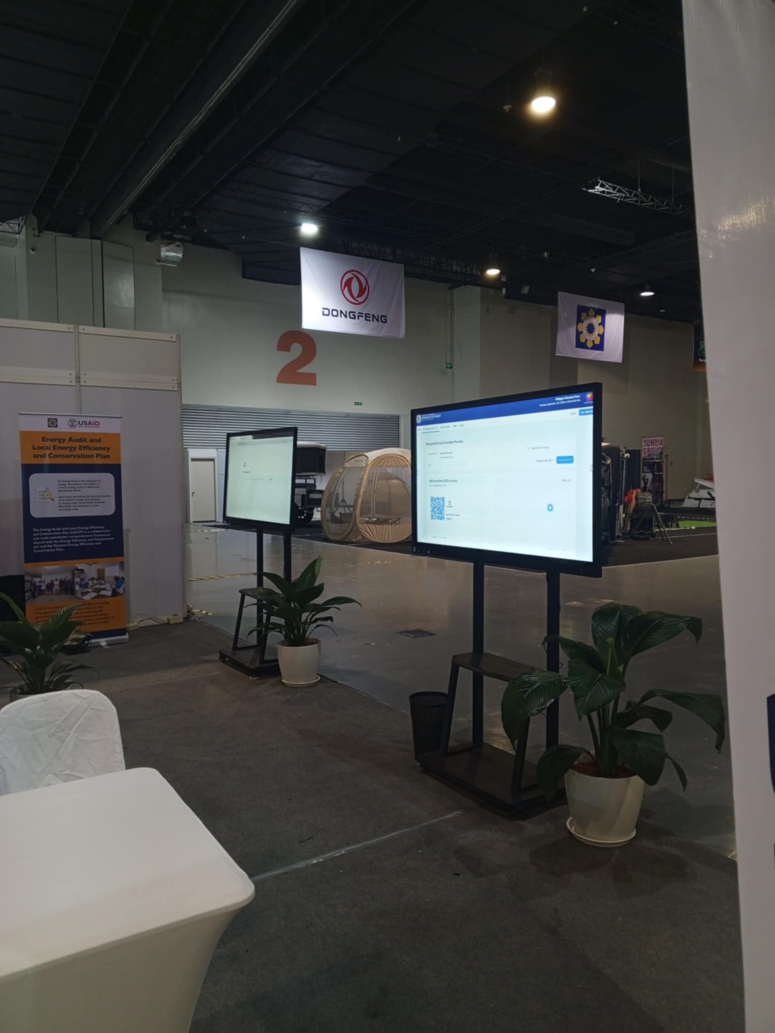 For Rental LED TV. Monitor Works Placing Stand, Wall Mount, Floor Stand