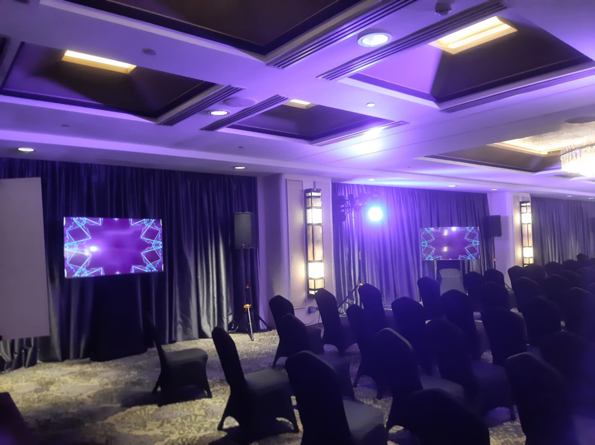 TV, LED WALL,SOUND SYSTEM & PROJECTOR RENTALS