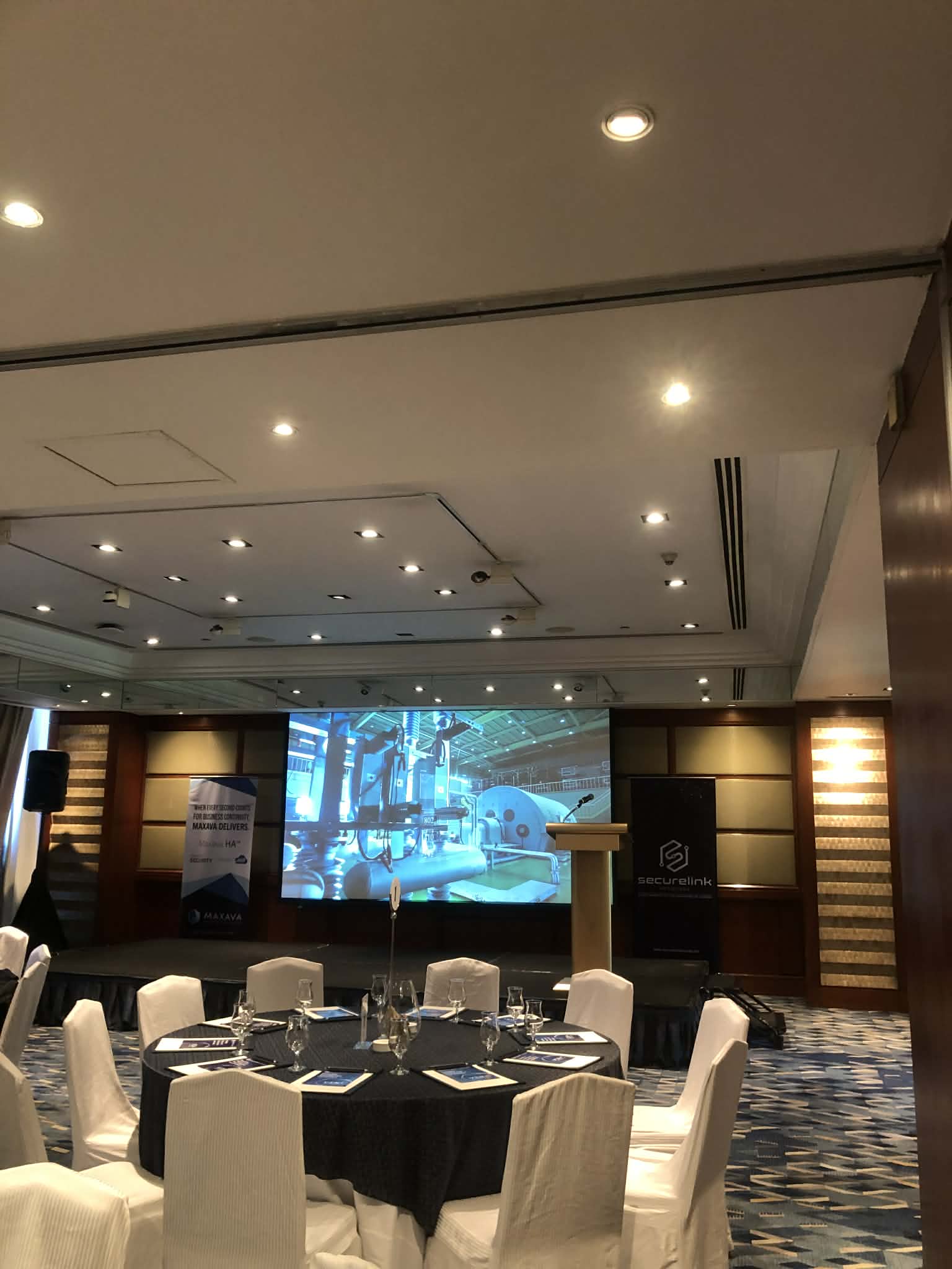 PROJECTOR RENTAL 4k Technology Laser Light